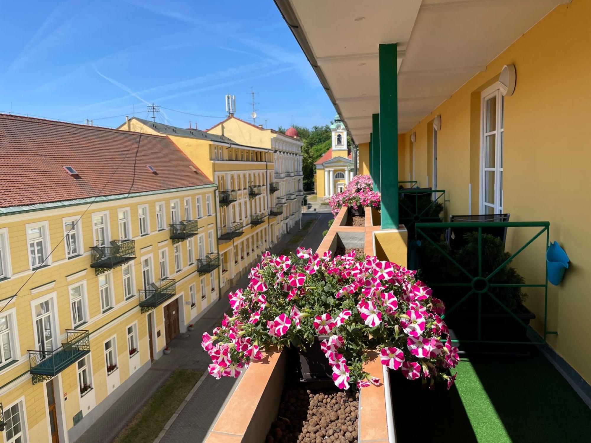 LD PALACE Bellaria Spa&Kur Františkovy Lázně Esterno foto