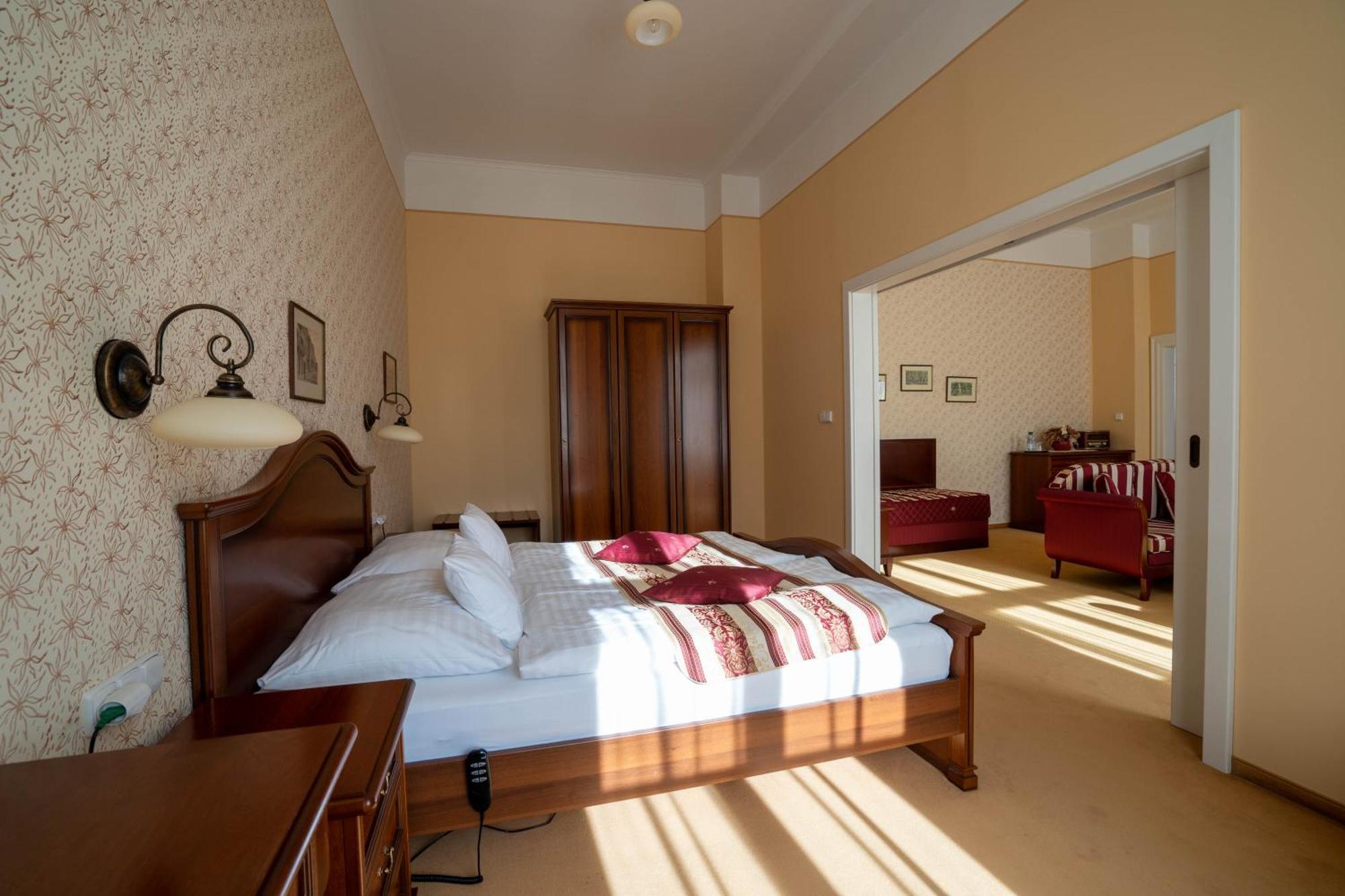 LD PALACE Bellaria Spa&Kur Františkovy Lázně Esterno foto